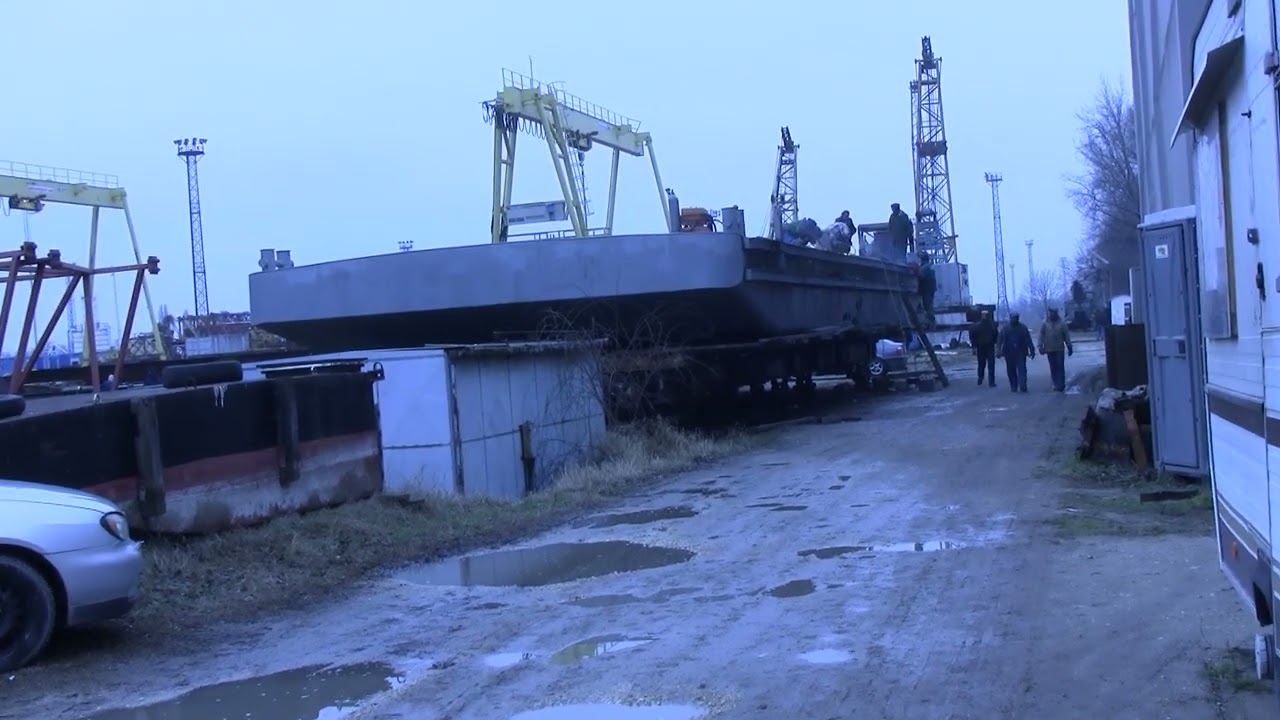 Pontontestek gyártása - A felvételt készítette: Székely László, hajómérnök
